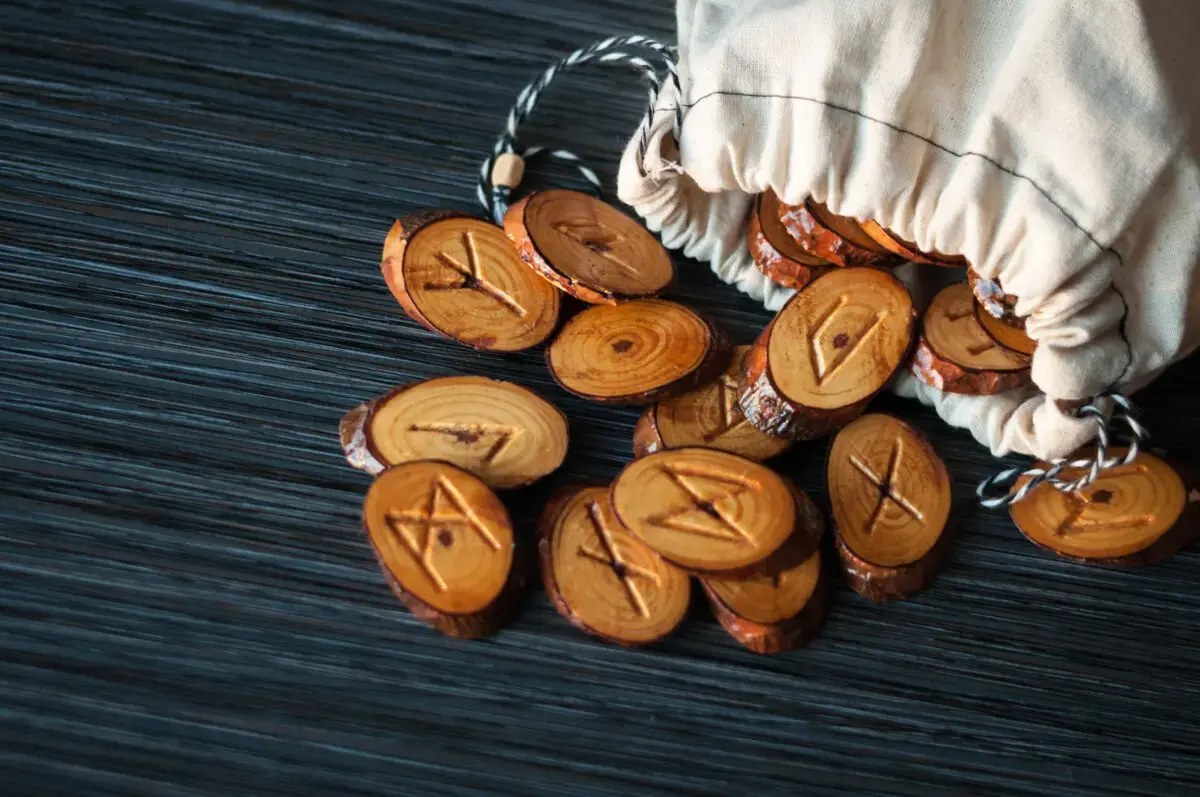 Horoscop rune 29 iulie 2026: Nesiguranță și înșelăciune. Peștii, cei mai afectați