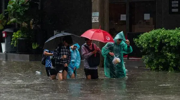 Dezastru declarat în Bangkok: orașul sub apă după ploi record