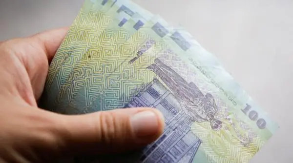 Bani de la stat pentru încălzirea iernii 2026‑2027: condiții pentru gaze, electricitate și lemne pentru persoanele