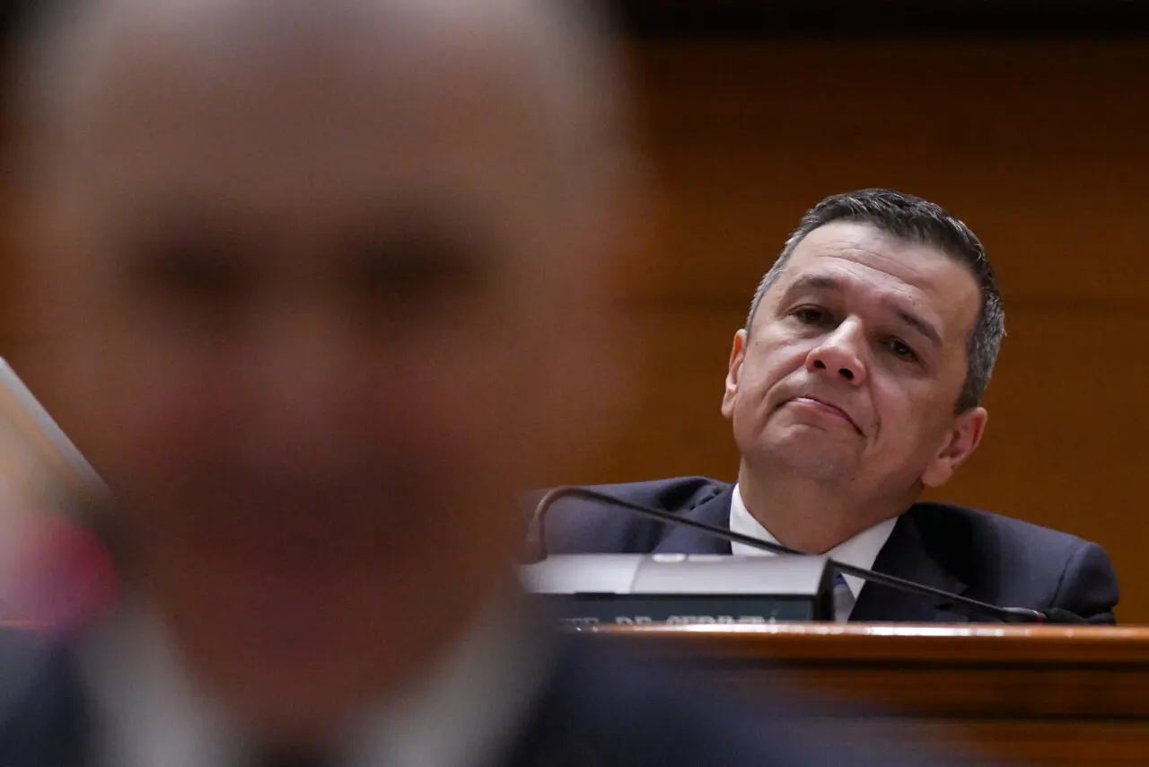 Grindeanu îl acuză pe Bolojan de „fugă mascată de răspundere” prin refuzul de a intra în guvern alături de PSD: „Hai, Ilie, guvernează!”