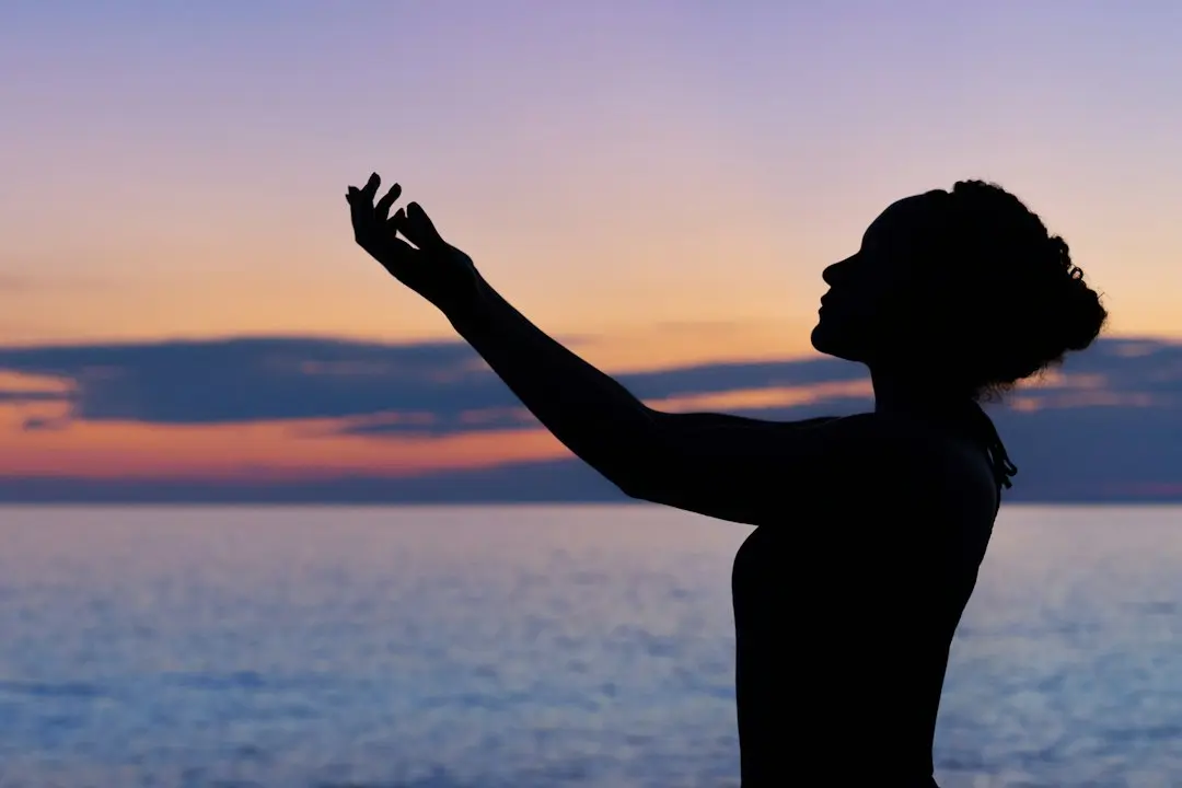 Dezvoltarea spirituală în comunitate: de ce nu e nevoie să fii singur
